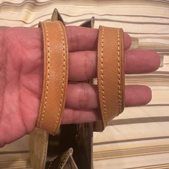 Louis Vuitton bag - Picture 6 of 13